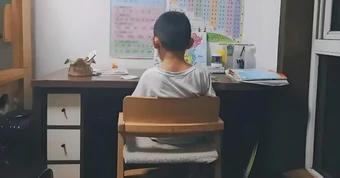 Tử vi và cách bố trí bàn học theo mệnh giúp tối ưu hiệu suất học tập