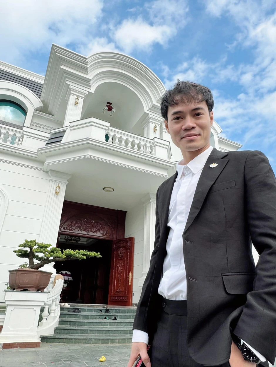 Tuổi 30, Văn Toàn có gì? Tuổi 30, Văn Toàn có gì?