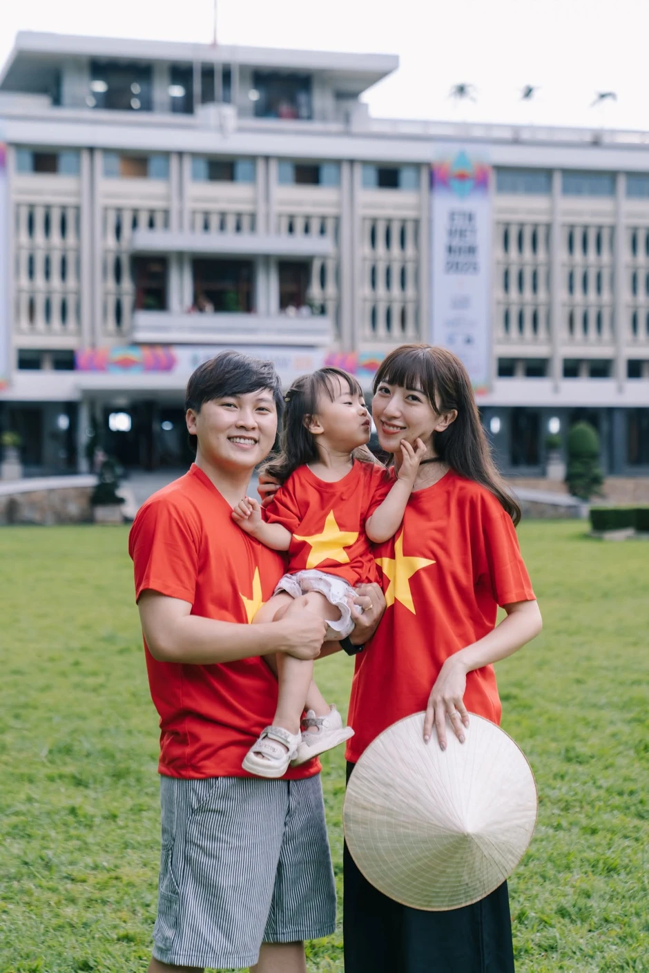 Tưởng chỉ là đi phỏng vấn xin việc ở Nhật, chàng trai Việt không ngờ cuộc đời mình rẽ hướng vì 1 cô gái Tưởng chỉ là đi phỏng vấn xin việc ở Nhật, chàng trai Việt không ngờ cuộc đời mình rẽ hướng vì 1 cô gái