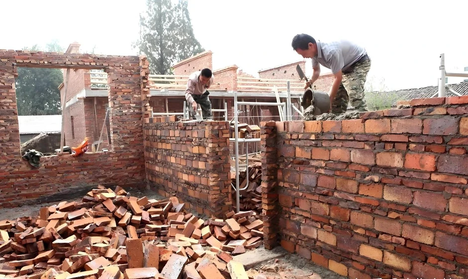 Ước mơ về quê xây nhà nghỉ hưu tan vỡ sau 3 tháng thi công: 5 lần khiếu nại khiến tôi phải nghĩ lại tất cả