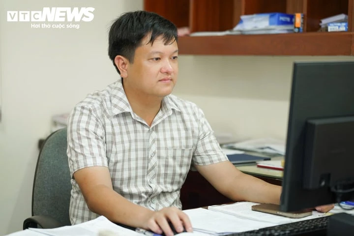 Vấn đề ở xã: Cán bộ ôm đồm việc, thiếu chuyên môn hoá