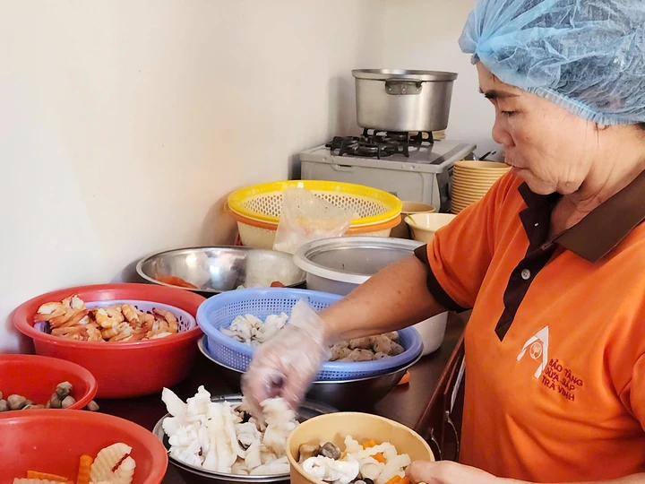 Về miền Tây thưởng thức tô bánh canh 'có một không hai' Về miền Tây thưởng thức tô bánh canh 'có một không hai'