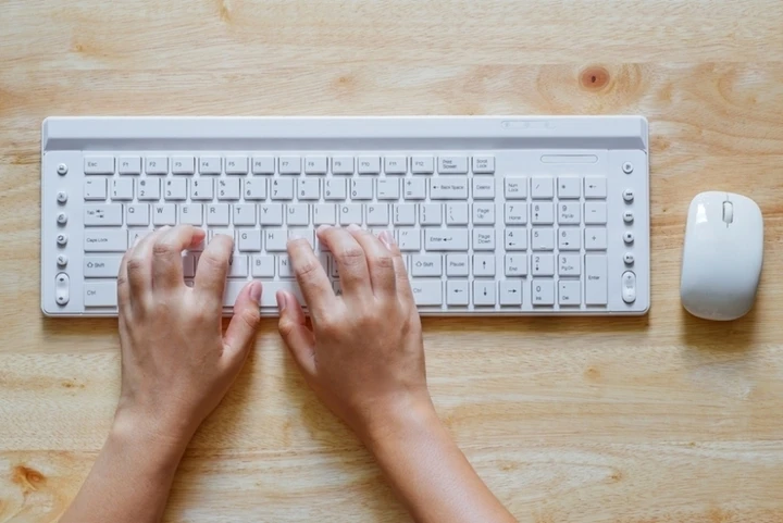 Vì sao bàn phím không xếp lần lượt từ A–Z? Vì sao bàn phím không xếp lần lượt từ A–Z?