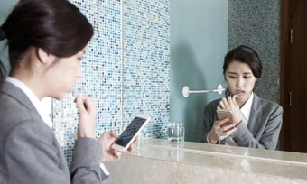 Vì sao dân văn phòng Hàn Quốc đánh răng sau bữa trưa?
