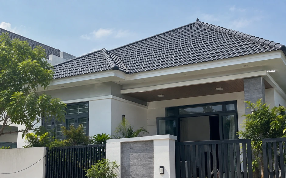 Vì sao mái tôn không còn được ưa chuộng? Xu hướng mái ngói, bê tông mới Vì sao mái tôn không còn được ưa chuộng? Xu hướng mái ngói, bê tông mới