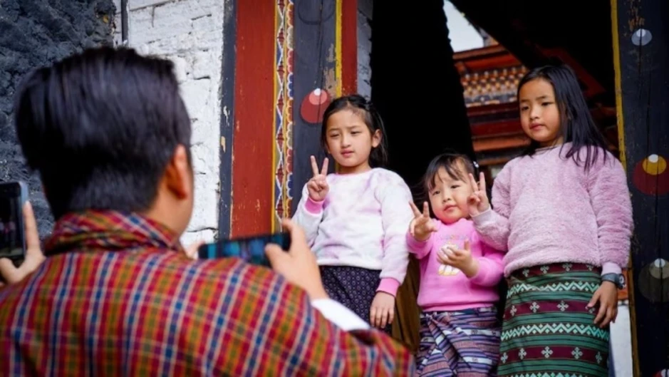 Vì sao nhiều người rời bỏ 'quốc gia hạnh phúc nhất thế giới'?