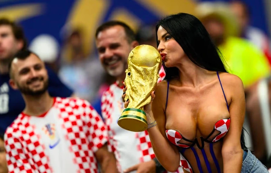 Vì sao World Cup 2026 trở thành kỳ World Cup đắt đỏ nhất lịch sử? Vì sao World Cup 2026 trở thành kỳ World Cup đắt đỏ nhất lịch sử?