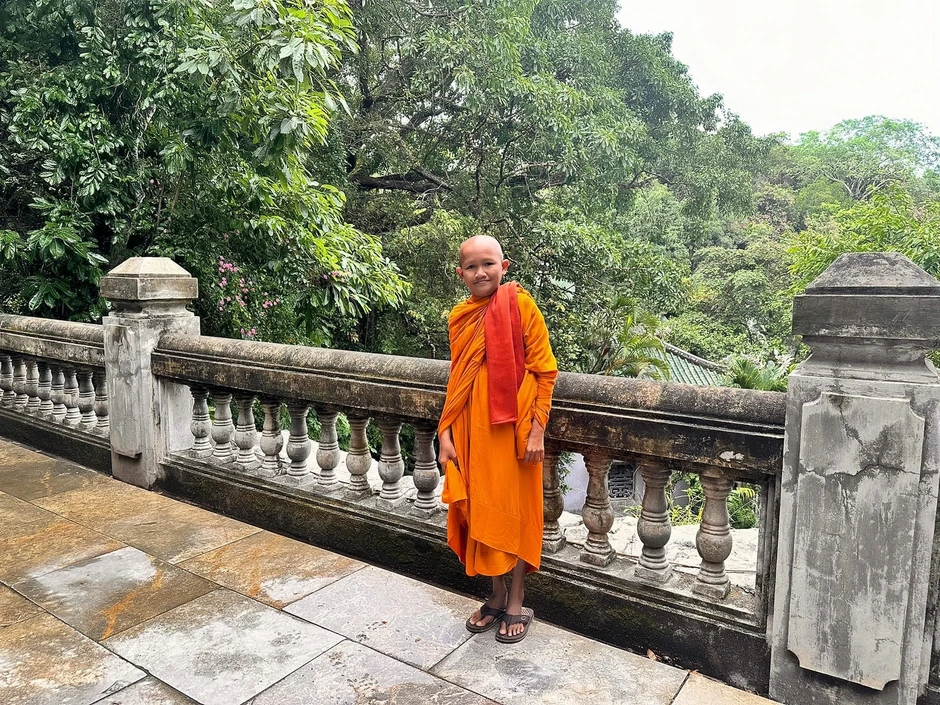 Vị sư U40 mang gương mặt như học sinh, nhiều người tìm xin bí quyết Vị sư U40 mang gương mặt như học sinh, nhiều người tìm xin bí quyết