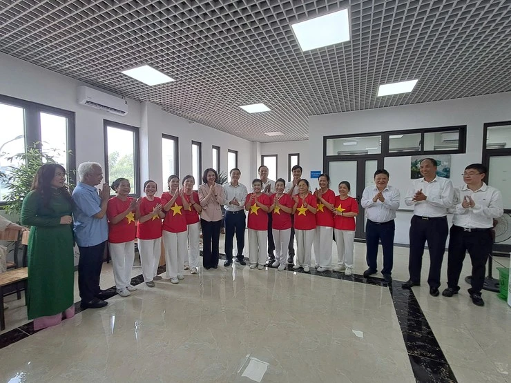 Việt Nam vừa có thêm 1 "viện dưỡng lão" công lập giá 5 triệu đồng/tháng: Sáng đưa đi, chiều đón về, đã có 20 người đăng ký Việt Nam vừa có thêm 1 "viện dưỡng lão" công lập giá 5 triệu đồng/tháng: Sáng đưa đi, chiều đón về, đã có 20 người đăng ký
