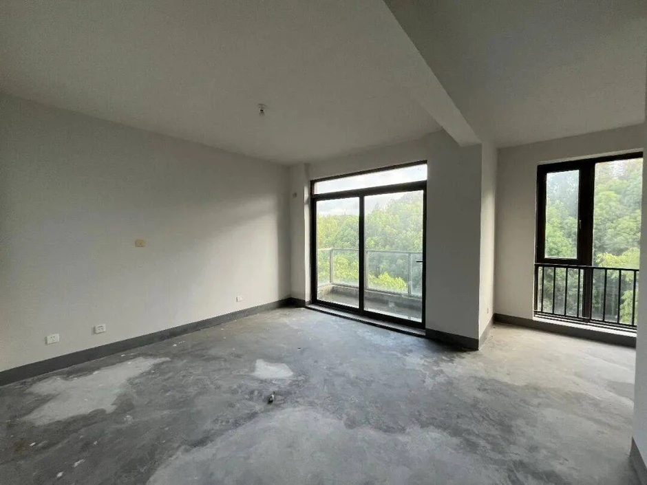 Vợ chồng SN 1992 thuê nhà rộng 350m2: Ký hợp đồng 5 năm, mỗi tháng trả 18,3 triệu đồng Vợ chồng SN 1992 thuê nhà rộng 350m2: Ký hợp đồng 5 năm, mỗi tháng trả 18,3 triệu đồng