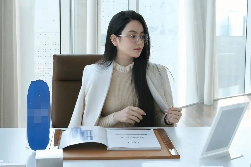 Vợ Quang Hải trước kiếm tiền tỷ, tình hình hiện tại thế nào? Vợ Quang Hải trước kiếm tiền tỷ, tình hình hiện tại thế nào?