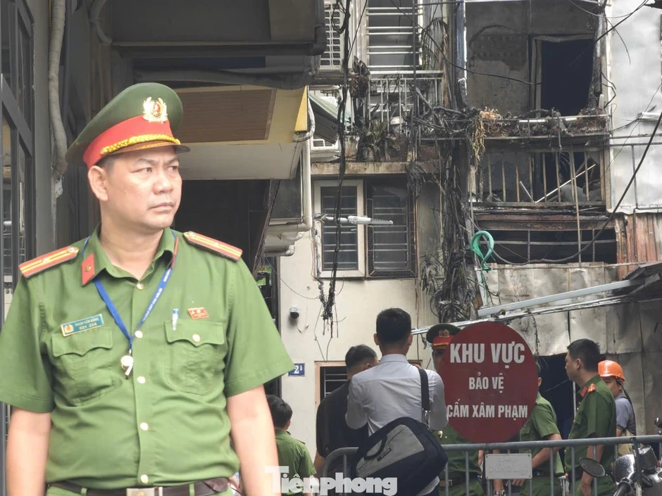 Vụ cháy khiến 5 người tử vong ở Hà Nội: Các nạn nhân là họ hàng, 2 người quen đến ở nhờ trong thời gian chữa bệnh Vụ cháy khiến 5 người tử vong ở Hà Nội: Các nạn nhân là họ hàng, 2 người quen đến ở nhờ trong thời gian chữa bệnh