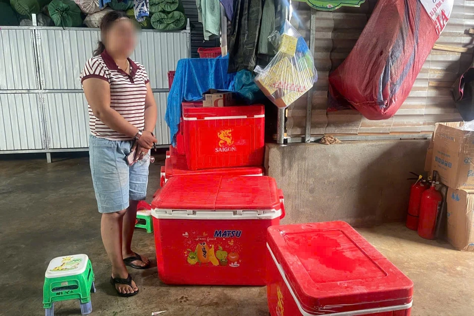 Vụ dòi lúc nhúc trong lẩu gà tại tiệc tân gia: Xử phạt chủ cơ sở nấu tiệc