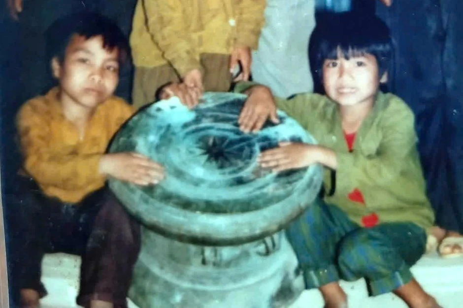 Vụ phát hiện trống đồng 32 năm chưa được khen thưởng: Chờ trả lời thỏa đáng