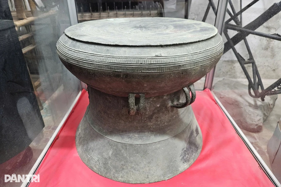 Vụ phát hiện trống đồng 32 năm chưa khen thưởng: Công an vào cuộc xác minh Vụ phát hiện trống đồng 32 năm chưa khen thưởng: Công an vào cuộc xác minh