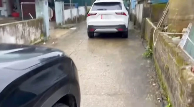 Vụ tài xế đỗ xe “khóa đuôi”, thách thức “đỗ đến mai” ở Hà Tĩnh: Luật sư phân tích trách nhiệm pháp lý Vụ tài xế đỗ xe “khóa đuôi”, thách thức “đỗ đến mai” ở Hà Tĩnh: Luật sư phân tích trách nhiệm pháp lý