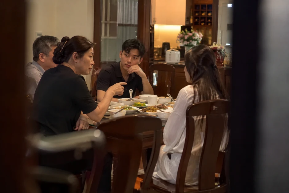 Vừa ra mắt đã bị mẹ bạn trai “dằn mặt”, cô gái "đáp lễ" khiến bà tái mặt Vừa ra mắt đã bị mẹ bạn trai “dằn mặt”, cô gái "đáp lễ" khiến bà tái mặt