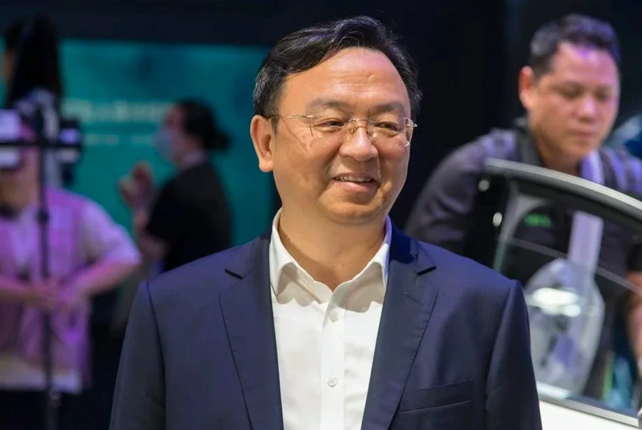 Vua xe điện Trung Quốc: Từ em bé mồ côi đến tỷ phú khiến Elon Musk dè chừng Vua xe điện Trung Quốc: Từ em bé mồ côi đến tỷ phú khiến Elon Musk dè chừng