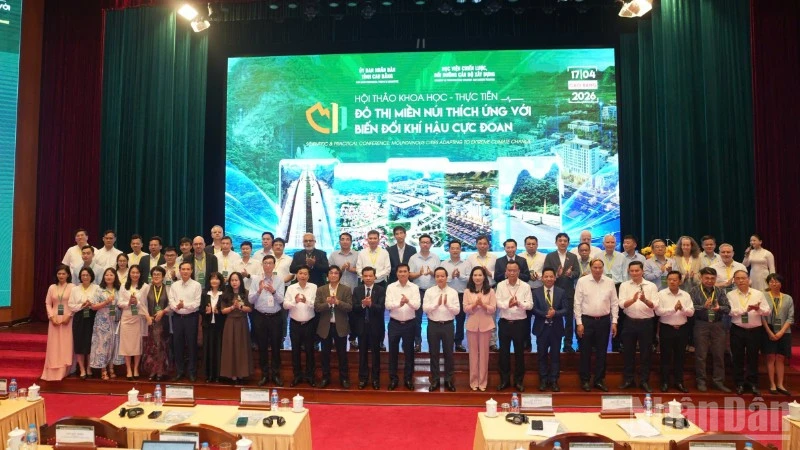 Xây dựng đô thị ở Cao Bằng thích ứng với biến đổi khí hậu Xây dựng đô thị ở Cao Bằng thích ứng với biến đổi khí hậu