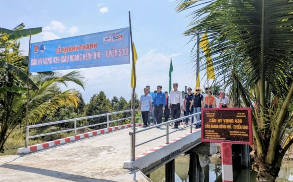 Xây thêm 38 cầu Hy Vọng ở đồng bằng sông Cửu Long Xây thêm 38 cầu Hy Vọng ở đồng bằng sông Cửu Long