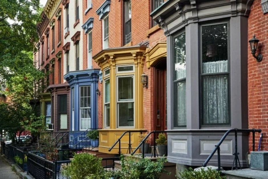 'Xiềng xích vàng' của người thuê nhà ở New York 'Xiềng xích vàng' của người thuê nhà ở New York