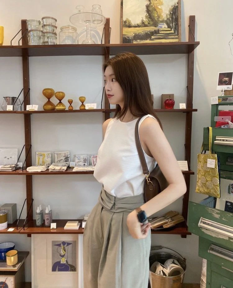 Xôn xao vợ chồng Gen Z: 10 triệu chỉ đủ sống 4-5 ngày, bán luôn vàng cưới để tiêu Xôn xao vợ chồng Gen Z: 10 triệu chỉ đủ sống 4-5 ngày, bán luôn vàng cưới để tiêu