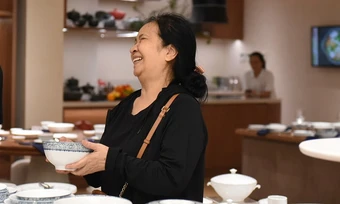 Xu hướng 'chi nhiều hơn để tiết kiệm'
