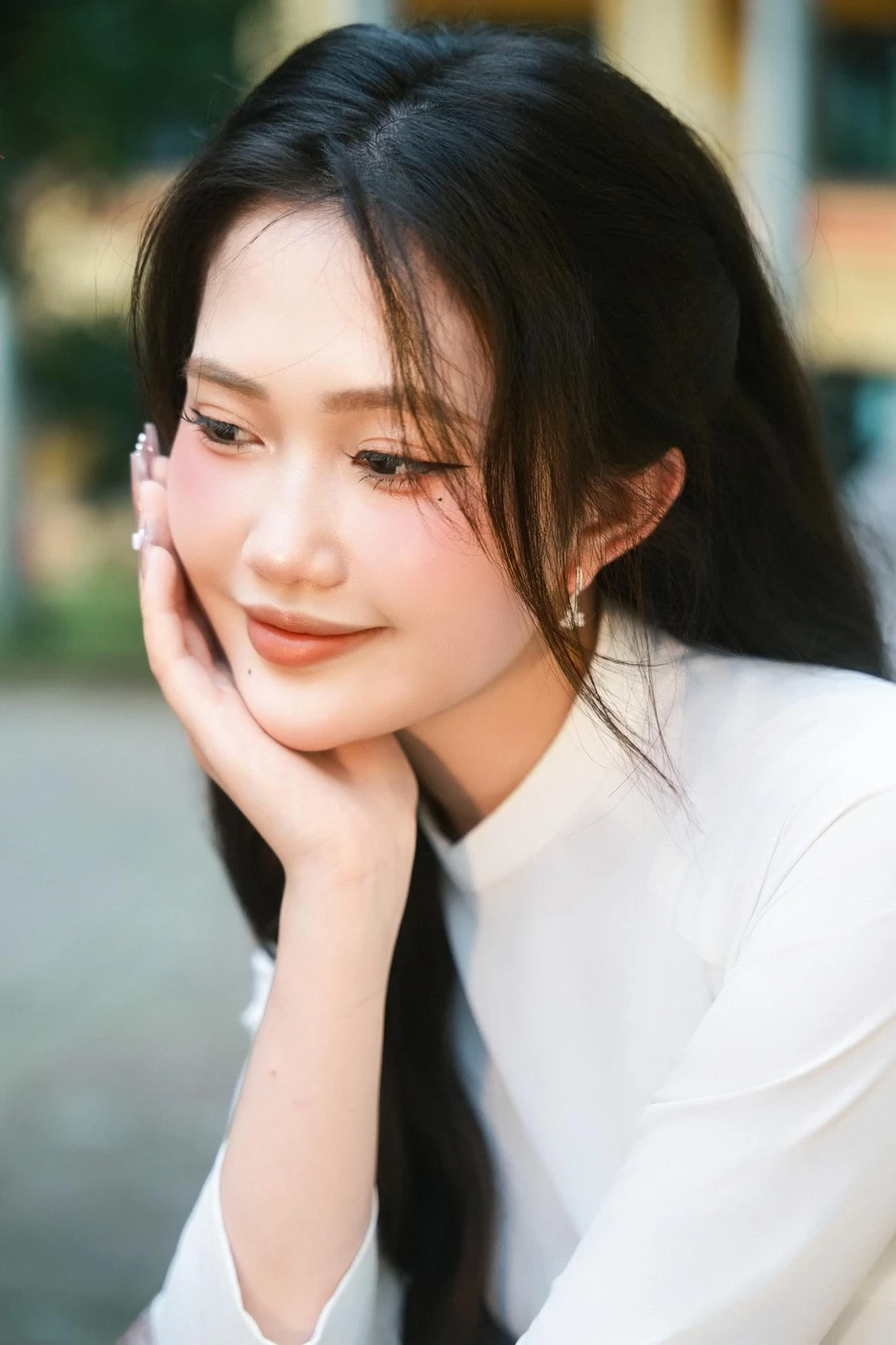 Xuất hiện cô gái Bắc Ninh "song trùng" với Doãn Hải My: 11.000 người thả tim cho 2 bức ảnh Xuất hiện cô gái Bắc Ninh "song trùng" với Doãn Hải My: 11.000 người thả tim cho 2 bức ảnh