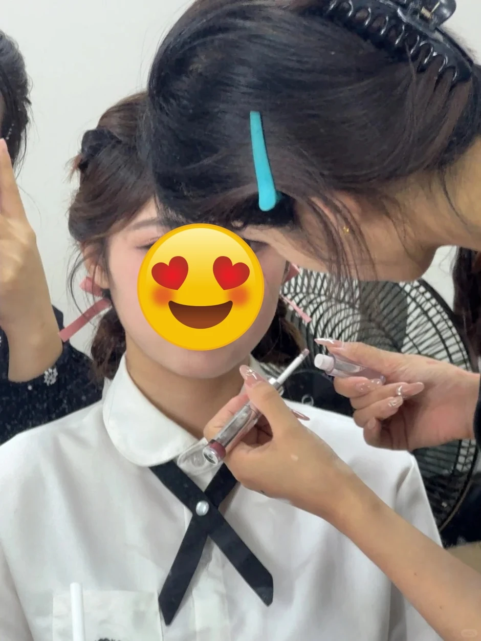 Xuất hiện “đề cương make up kỷ yếu” dài như trắc nghiệm thi đại học: Chọn giá học sinh mà “đòi hỏi quá mức”? Xuất hiện “đề cương make up kỷ yếu” dài như trắc nghiệm thi đại học: Chọn giá học sinh mà “đòi hỏi quá mức”?