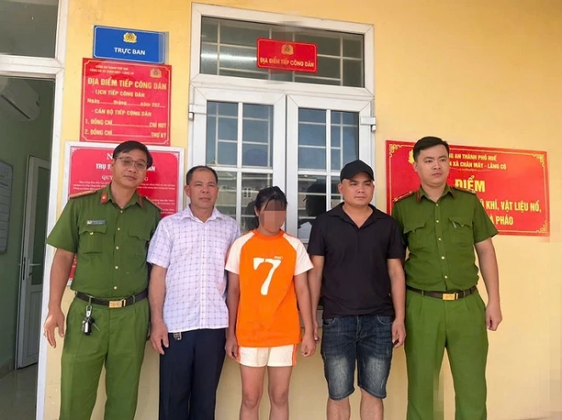 Xuyên đêm băng rừng Hải Vân tìm cô gái mất tích sau khi dừng tàu Bắc – Nam Xuyên đêm băng rừng Hải Vân tìm cô gái mất tích sau khi dừng tàu Bắc – Nam