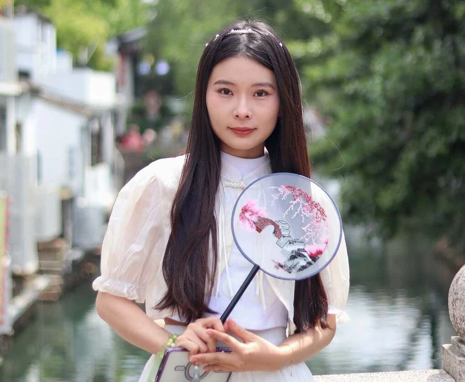 Cô giáo 25 tuổi giành học bổng tiến sĩ toàn phần Trung Quốc Cô giáo 25 tuổi giành học bổng tiến sĩ toàn phần Trung Quốc