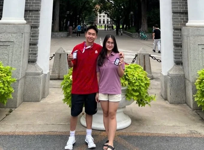 Hai chị em ruột cùng đỗ vào Đại học Thanh Hoa Hai chị em ruột cùng đỗ vào Đại học Thanh Hoa