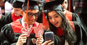 Mỹ áp dụng giới hạn lưu trú 4 năm đối với du học sinh quốc tế.