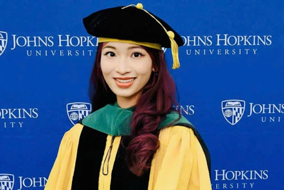 Nữ bác sĩ Việt 27 tuổi trúng tuyển nội trú tại Đại học Harvard Nữ bác sĩ Việt 27 tuổi trúng tuyển nội trú tại Đại học Harvard