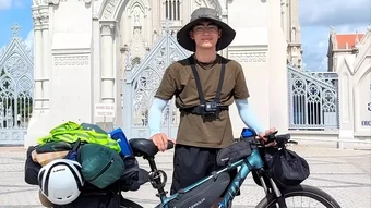 14 ngày đạp xe hơn 1.800 km xuyên Việt tự thưởng cho tuổi 18
