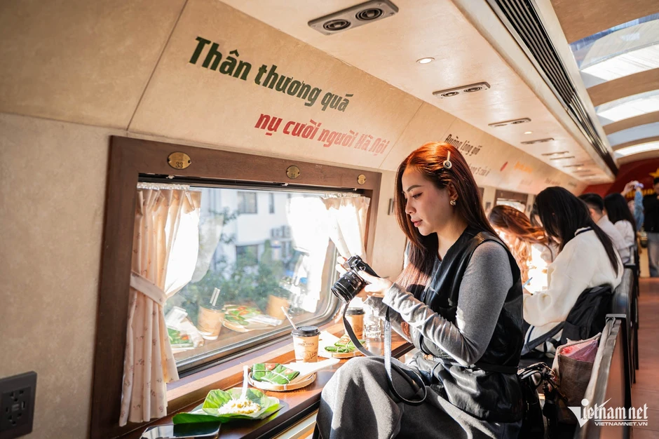 4 hành trình tàu hỏa đáng thử dịp 2/9, có tuyến mới Huế - Phong Nha giảm giá 50% 4 hành trình tàu hỏa đáng thử dịp 2/9, có tuyến mới Huế - Phong Nha giảm giá 50%