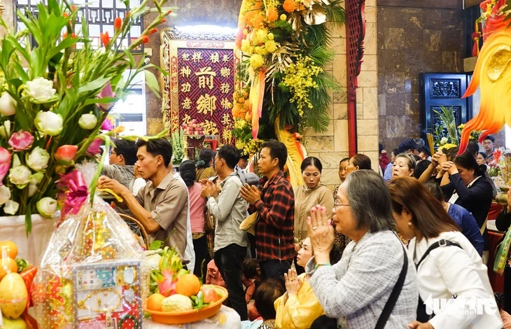 An Giang mong muốn đưa Lễ hội vía Bà Chúa Xứ núi Sam thành hoạt động văn hóa, du lịch quy mô lớn An Giang mong muốn đưa Lễ hội vía Bà Chúa Xứ núi Sam thành hoạt động văn hóa, du lịch quy mô lớn
