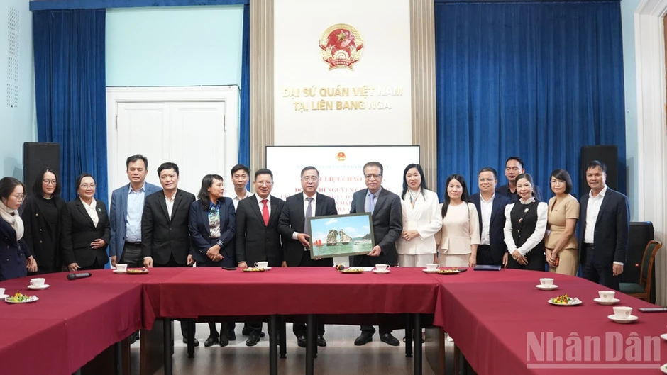 Ba thông điệp Quảng Ninh gửi tới du khách và doanh nghiệp Nga Ba thông điệp Quảng Ninh gửi tới du khách và doanh nghiệp Nga
