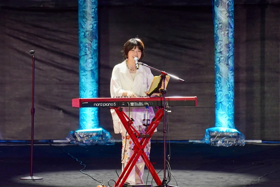 Bài phát biểu song ngữ gây ngạc nhiên của phó chủ tịch thành phố Huế