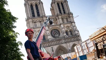 Bí mật bên dưới nhà thờ Đức Bà Paris