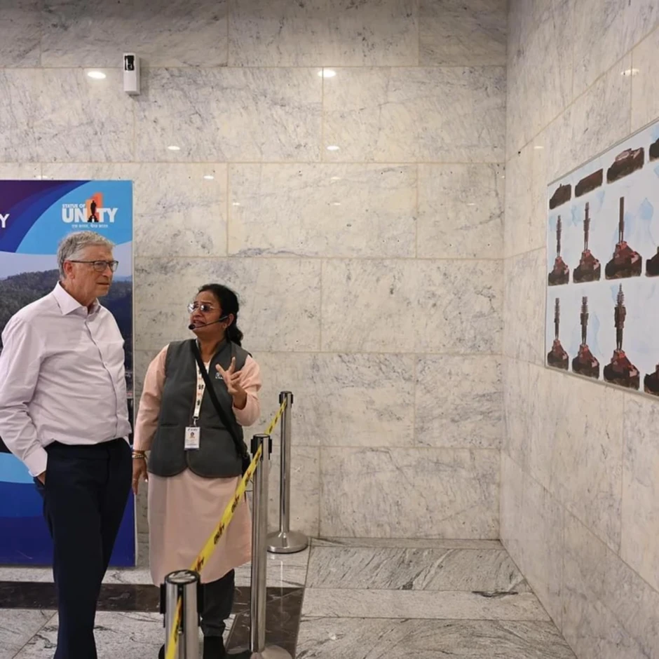 Bill Gates di chuyển đến Đà Nẵng nghỉ dưỡng trên máy bay 70 triệu USD Bill Gates di chuyển đến Đà Nẵng nghỉ dưỡng trên máy bay 70 triệu USD