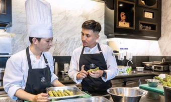 Cách bếp trưởng điều hành nhà hàng 1 sao Michelin ở Đà Nẵng