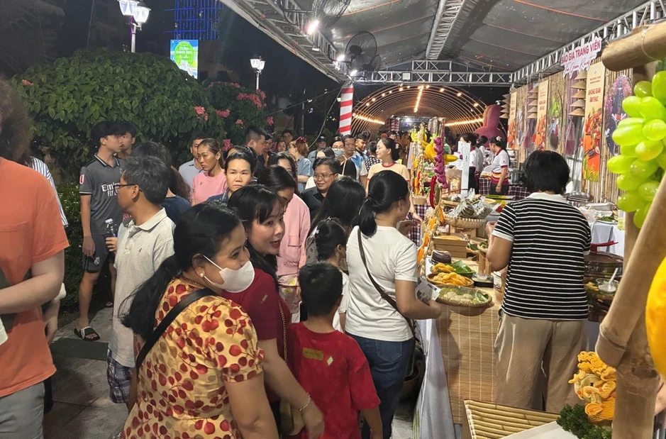 Cần Thơ khai mạc Tuần lễ Văn hóa – Du lịch với nhiều hoạt động rực rỡ sắc hè Cần Thơ khai mạc Tuần lễ Văn hóa – Du lịch với nhiều hoạt động rực rỡ sắc hè