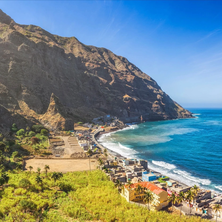 Cape Verde đón lượng khách khổng lồ sau cơn sốt tại World Cup Cape Verde đón lượng khách khổng lồ sau cơn sốt tại World Cup