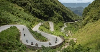 Chấn chỉnh hoạt động du lịch xe máy ở Hà Giang sau vụ khách Anh gặp tai nạn