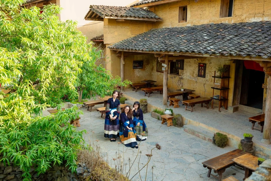 Chàng trai bỏ việc lương 20 triệu đồng về Hà Giang chạy xe ôm chở du khách Chàng trai bỏ việc lương 20 triệu đồng về Hà Giang chạy xe ôm chở du khách