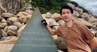 Chàng trai Quảng Ninh 22 tuổi lái xe máy xuyên Việt 6.000km với 14 triệu đồng