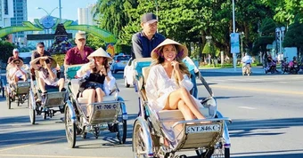 Chọn nâng tầm quản lý hay cấm xích lô điện ở đô thị du lịch Nha Trang?