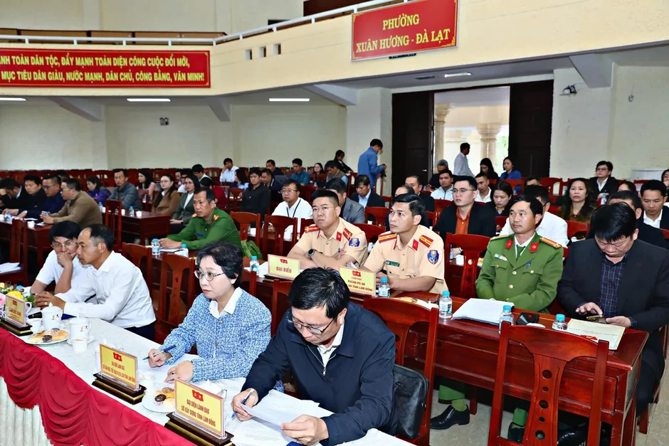 Chủ động phân luồng giao thông, kích cầu du lịch khi sân bay Liên Khương tạm đóng cửa Chủ động phân luồng giao thông, kích cầu du lịch khi sân bay Liên Khương tạm đóng cửa