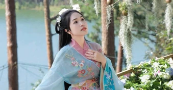 Chủ quán cà phê nổi tiếng ở Đà Lạt bị khách quát vì không dừng lại giao lưu